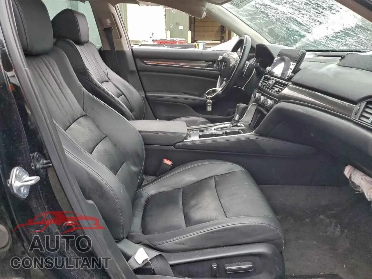 2022 HONDA ACCORD Damaged VIN 1HGCV1F47NA115826 – exterior detail