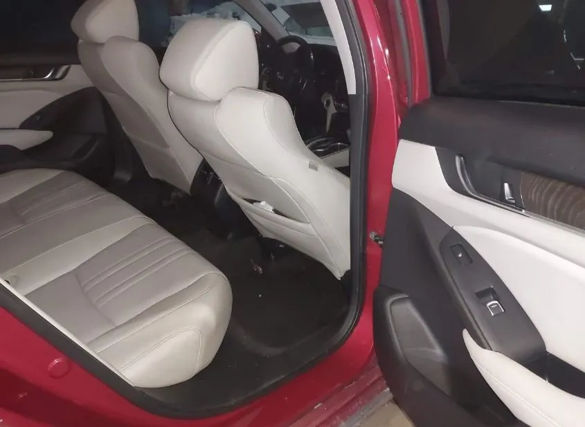 2018 HONDA Accord Used VIN 1HGCV2F91JA020710 – photo 16