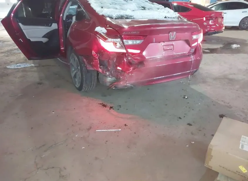 2018 HONDA Accord Used VIN 1HGCV2F91JA020710 – photo 17