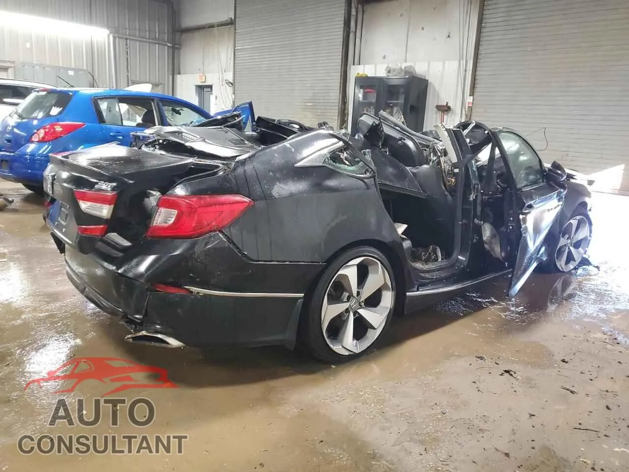 2018 HONDA ACCORD Damaged VIN 1HGCV2F9XJA012041 – side profile