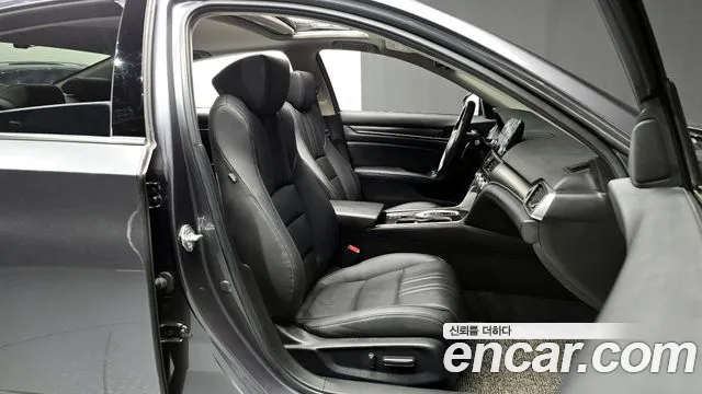 2021 Honda Accord 10th Gen 2.0 Hybrid Touring Sold VIN 1HGCV3690MA510212 – photo 20