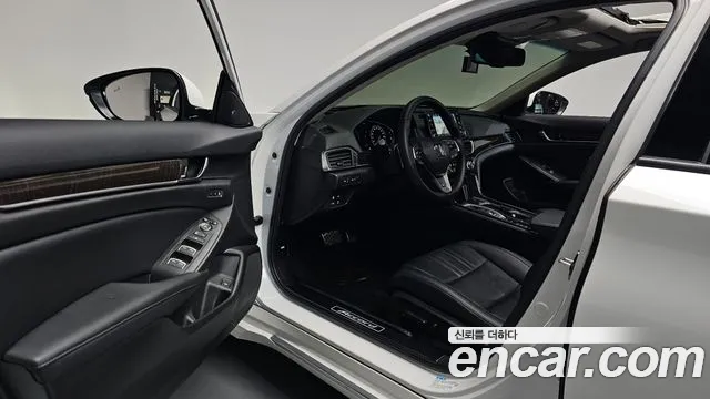 2022 Honda Accord 10th Gen 2.0 Hybrid Touring Sold VIN 1HGCV3690NA510273 – front exterior
