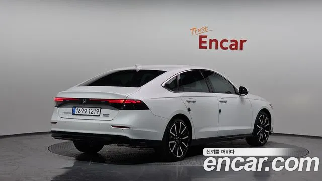 2024 Honda Accord 11th Gen 2.0 Hybrid Touring VIN 1HGCY2680RA510761