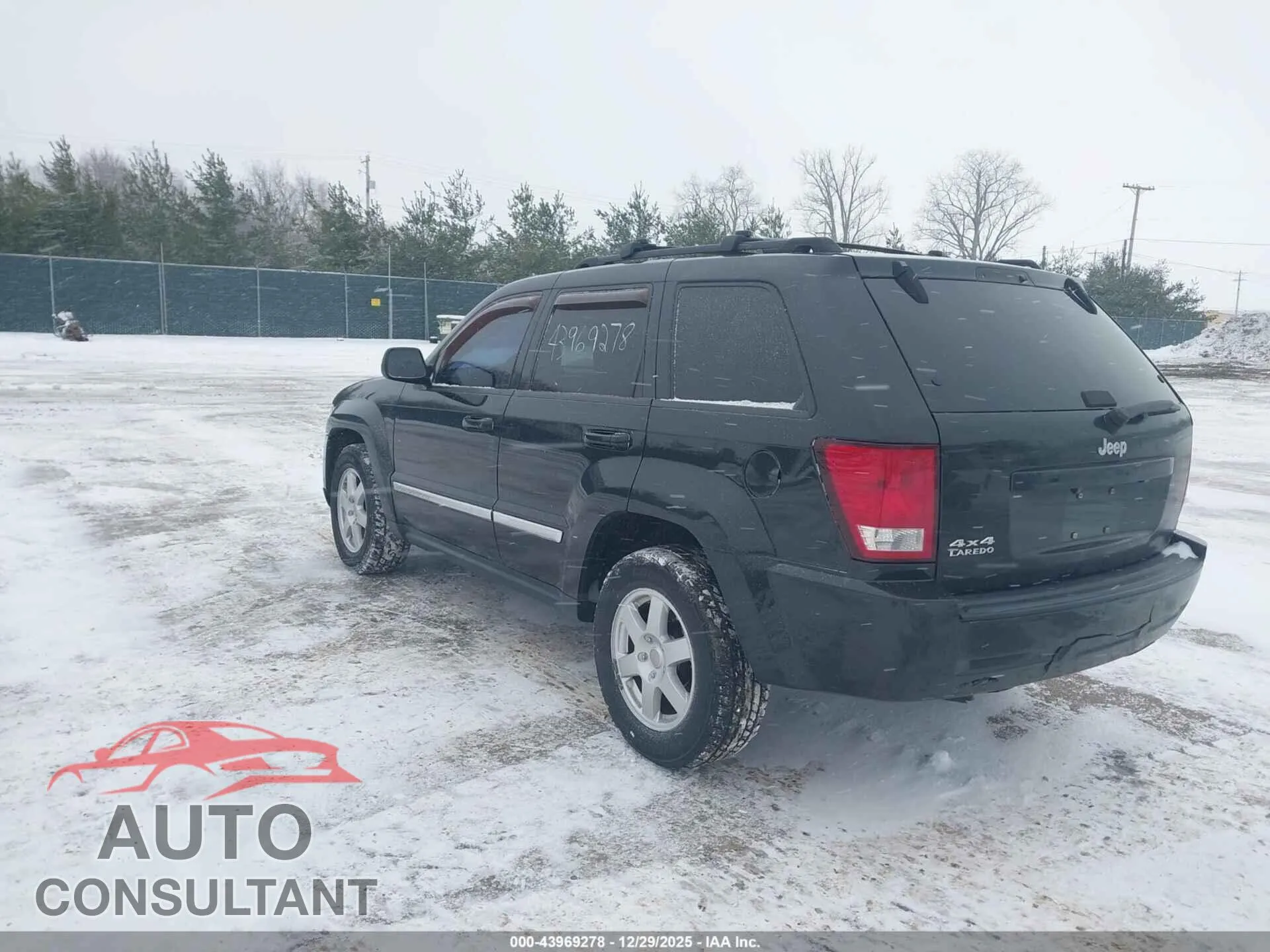 2010 JEEP GRAND CHEROKEE Damaged VIN 1J4PR4GK7AC129432 – side profile