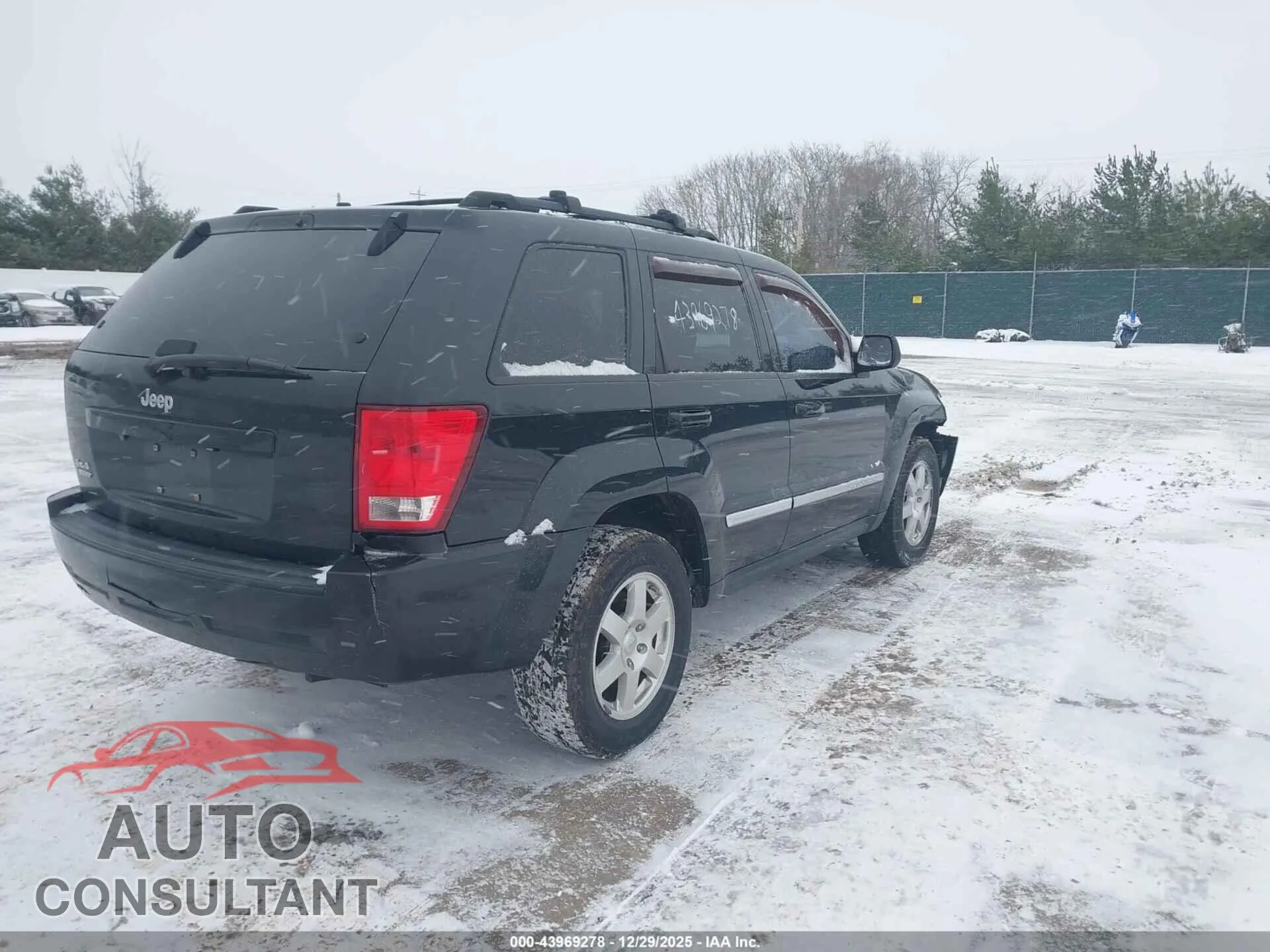 2010 JEEP GRAND CHEROKEE Damaged VIN 1J4PR4GK7AC129432 – dashboard