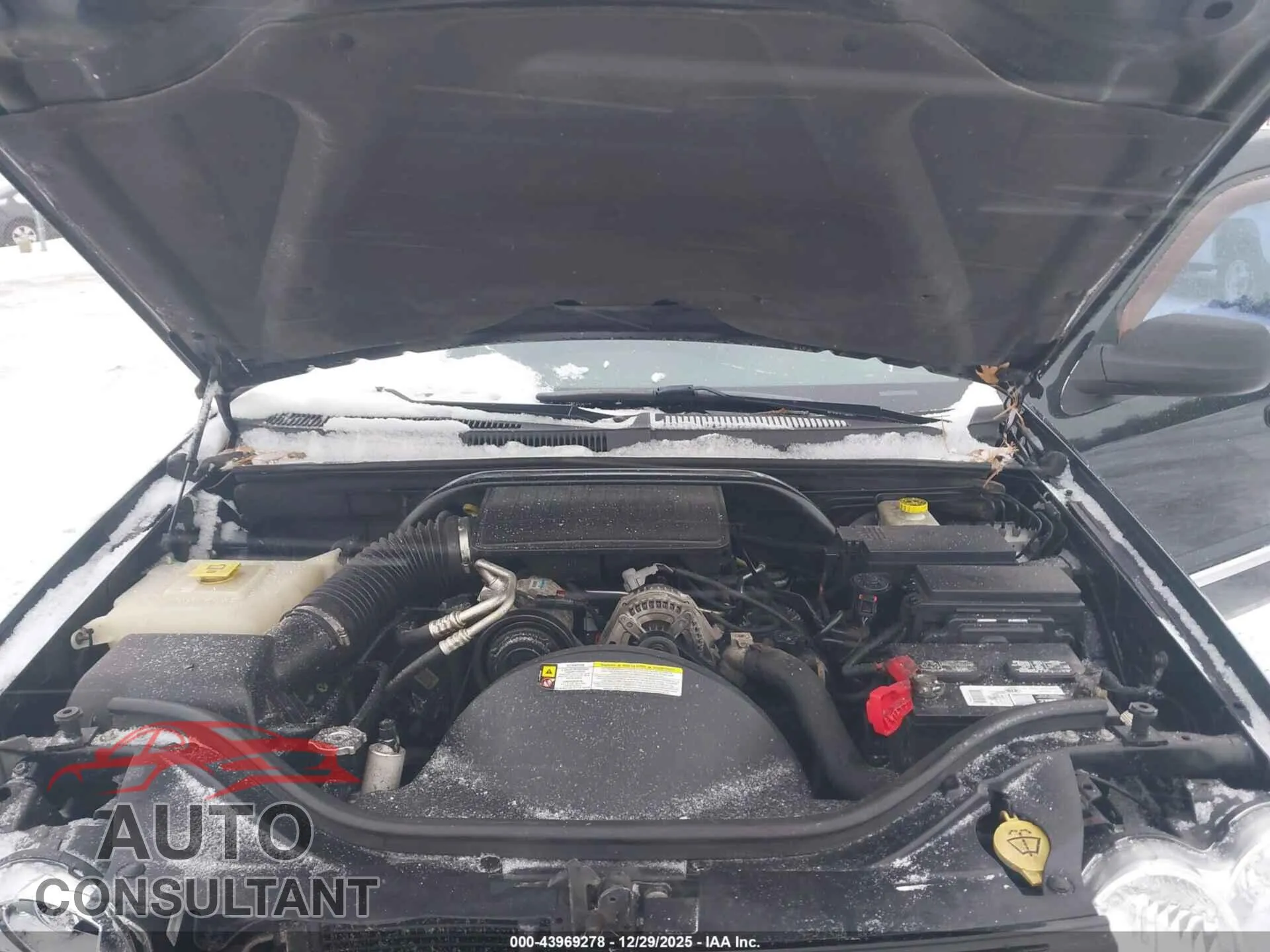 2010 JEEP GRAND CHEROKEE Damaged VIN 1J4PR4GK7AC129432 – odometer reading