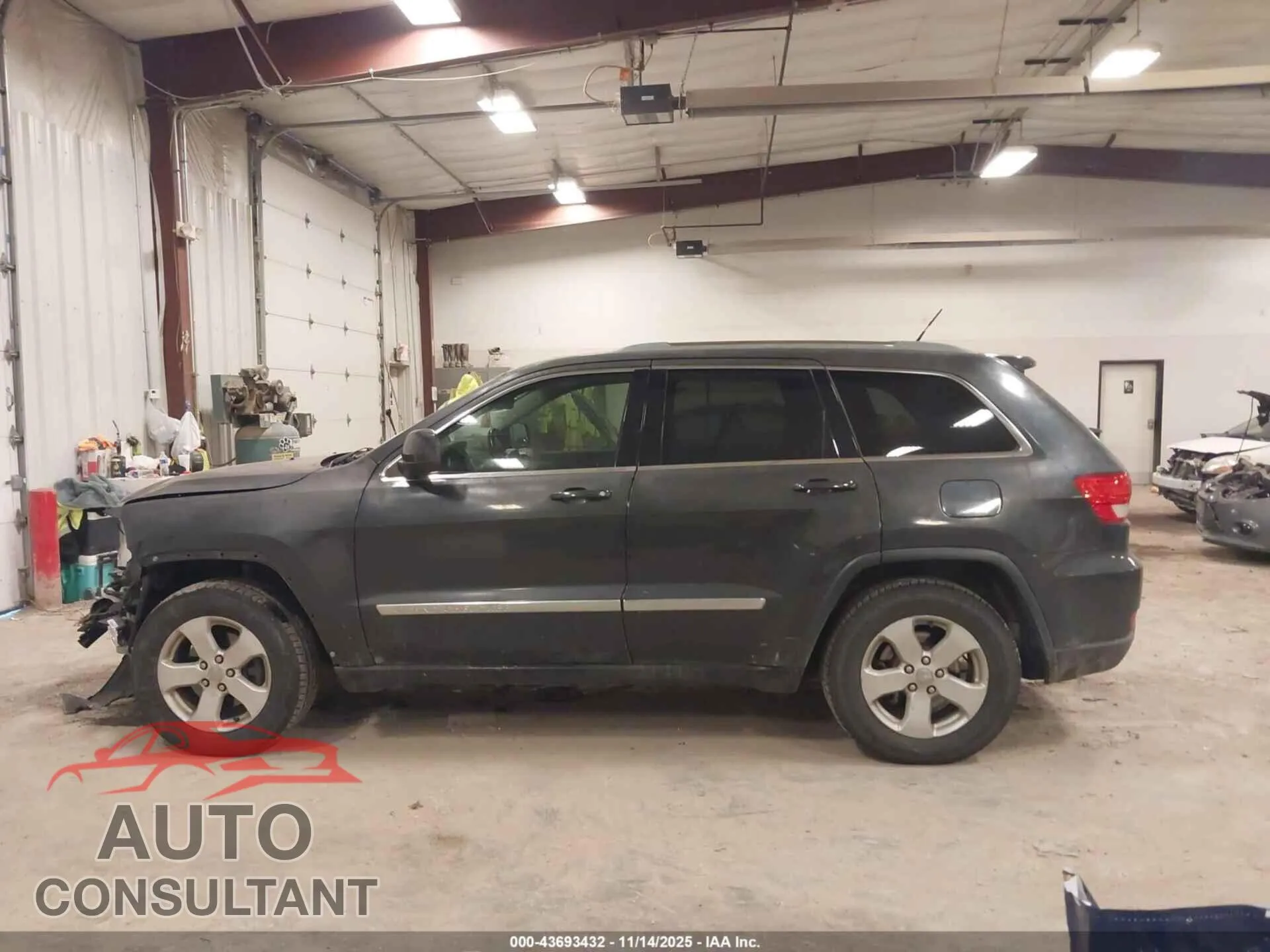 2011 JEEP GRAND CHEROKEE Damaged VIN 1J4RR4GG4BC737673 – photo 14