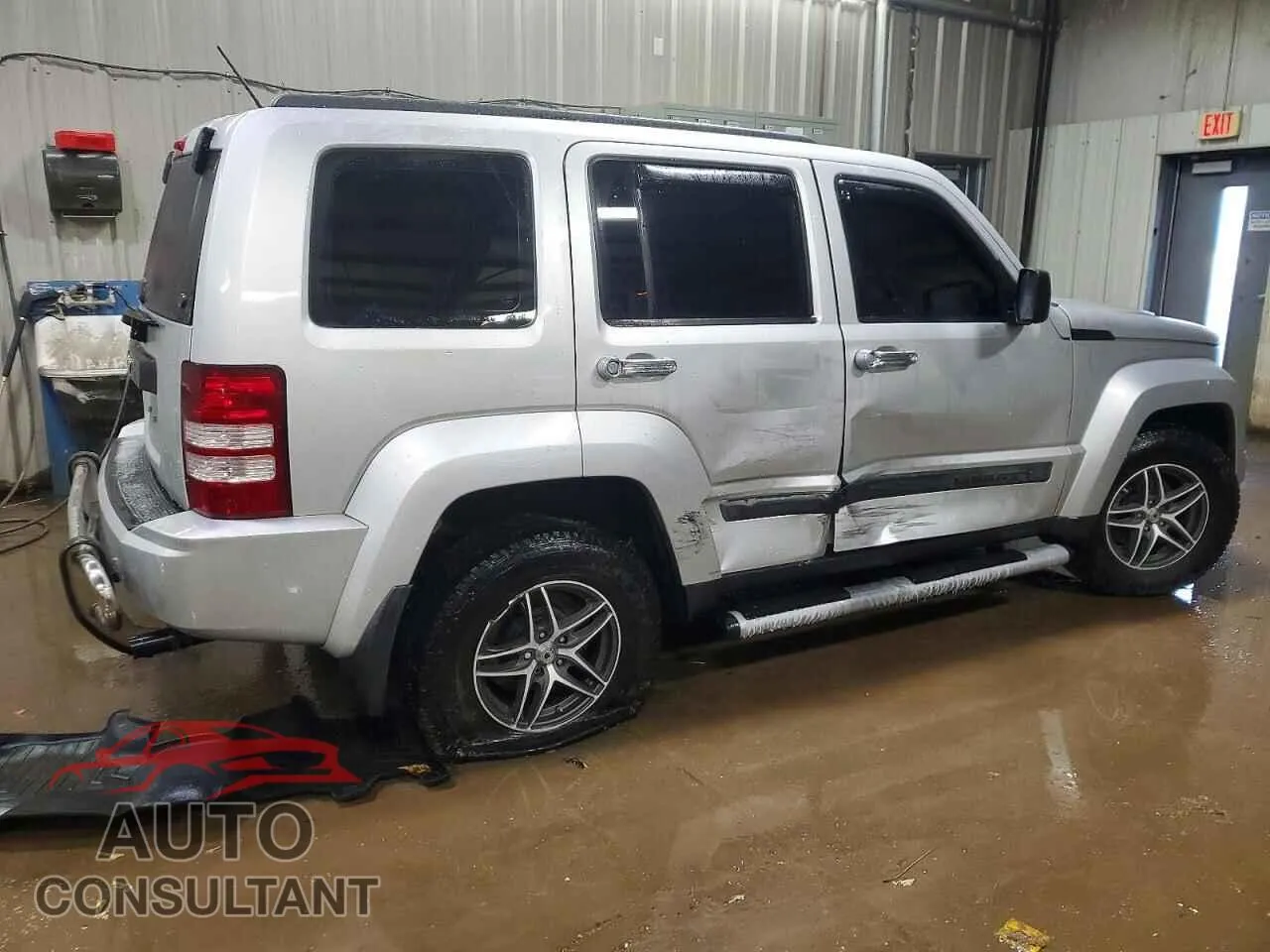 2009 JEEP LIBERTY Damaged VIN 1J8GN28K89W501903 – side profile