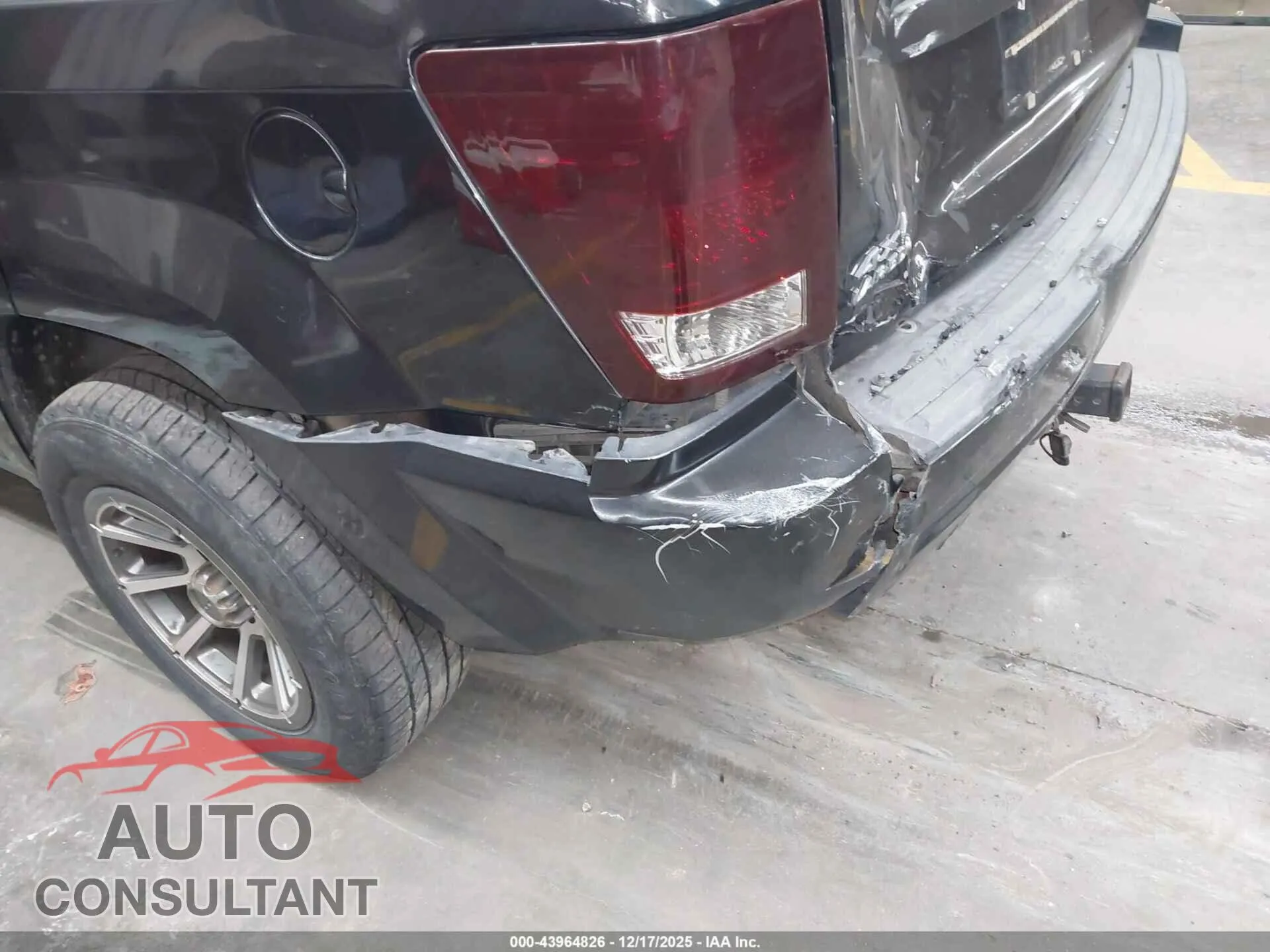2009 JEEP GRAND CHEROKEE Damaged VIN 1J8GR48K99C504374 – engine bay
