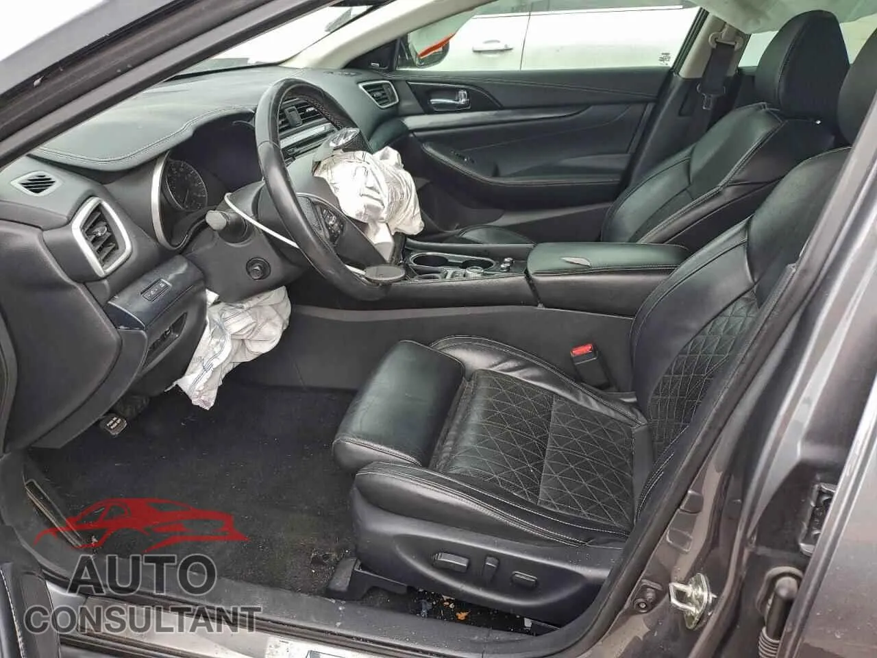 2019 NISSAN MAXIMA Damaged VIN 1N4AA6AV2KC367696 – exterior detail