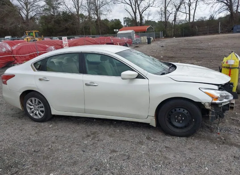 2013 NISSAN Altima Used VIN 1N4AL3AP5DN560586 – dashboard 2013 NISSAN Altima Used VIN 1N4AL3AP5DN560586 – dashboard