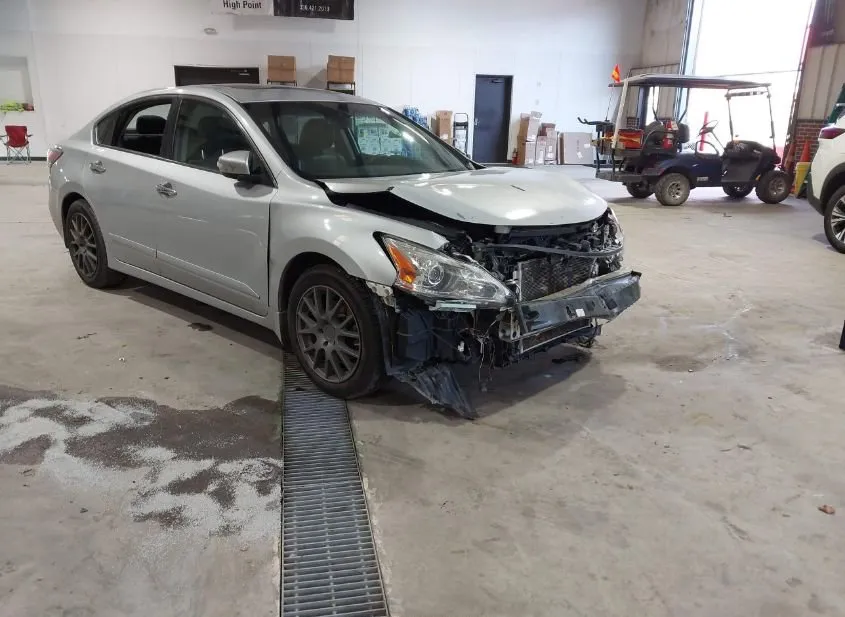 2017 NISSAN Altima Used VIN 1N4AL3AP7HC186161 – interior seats
