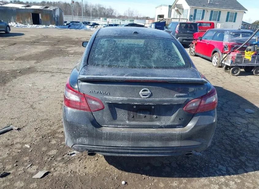 2018 NISSAN Altima Used VIN 1N4AL3AP7JC202607 – rear exterior