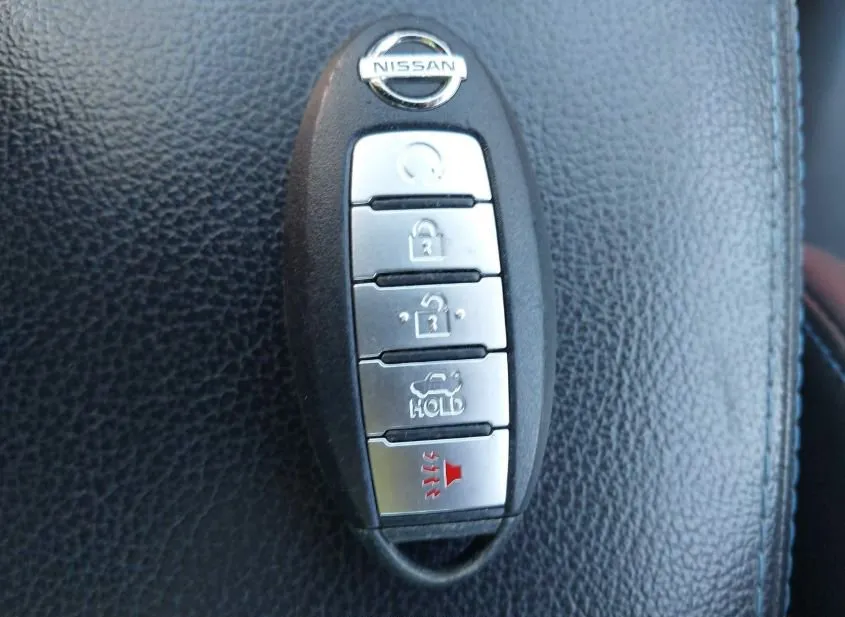 2018 NISSAN Altima Used VIN 1N4AL3AP7JC202607 – exterior detail