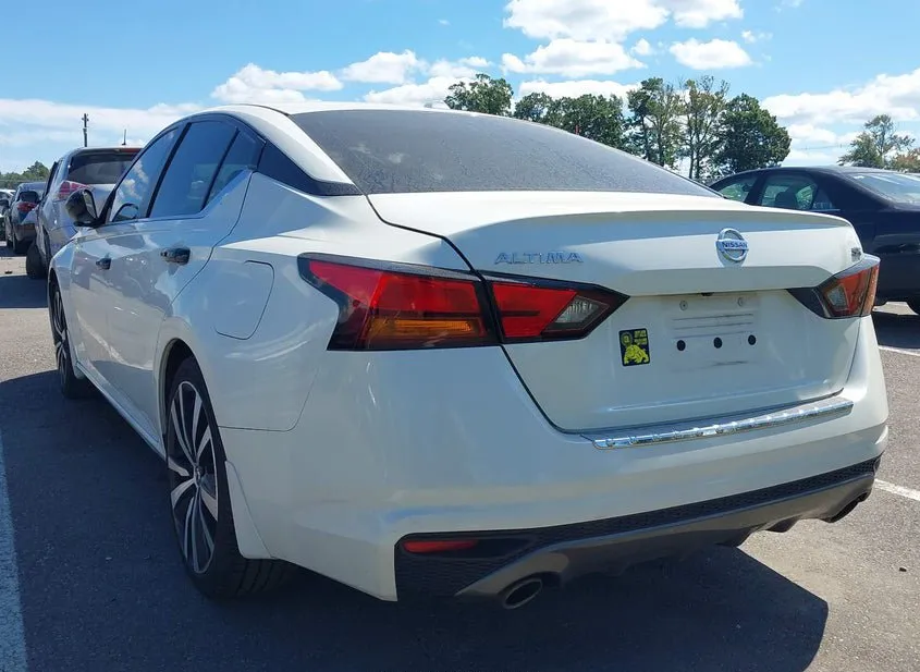 2019 NISSAN Altima Used VIN 1N4BL4CV7KC178882 – trunk area