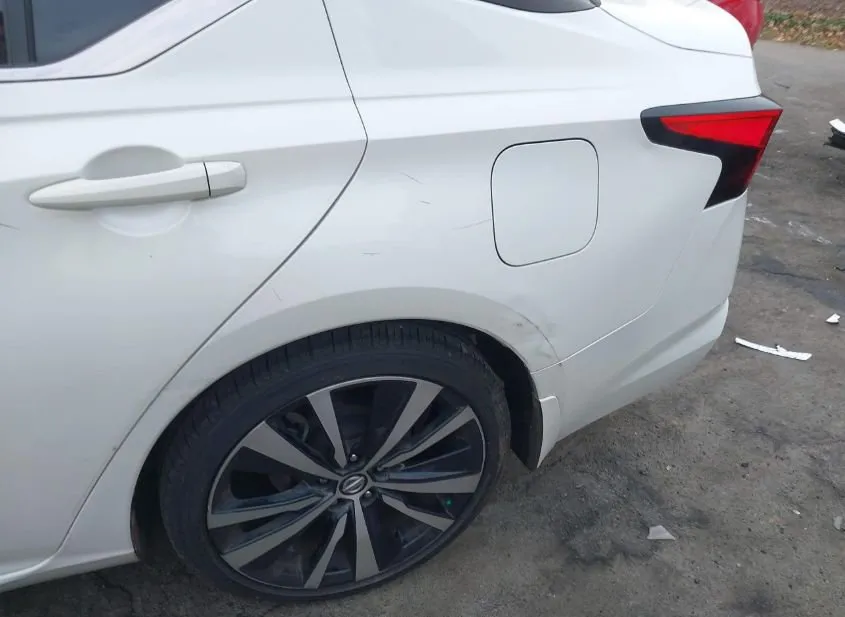 2019 NISSAN Altima Used VIN 1N4BL4CV9KN318399 – interior seats