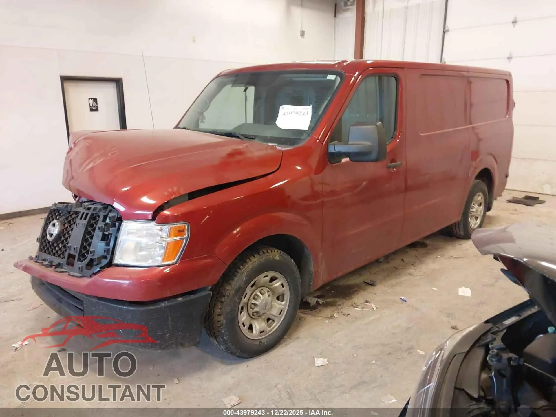 2019 NISSAN NV CARGO NV2500 HD Damaged VIN 1N6BF0KY7KN801571 – rear exterior