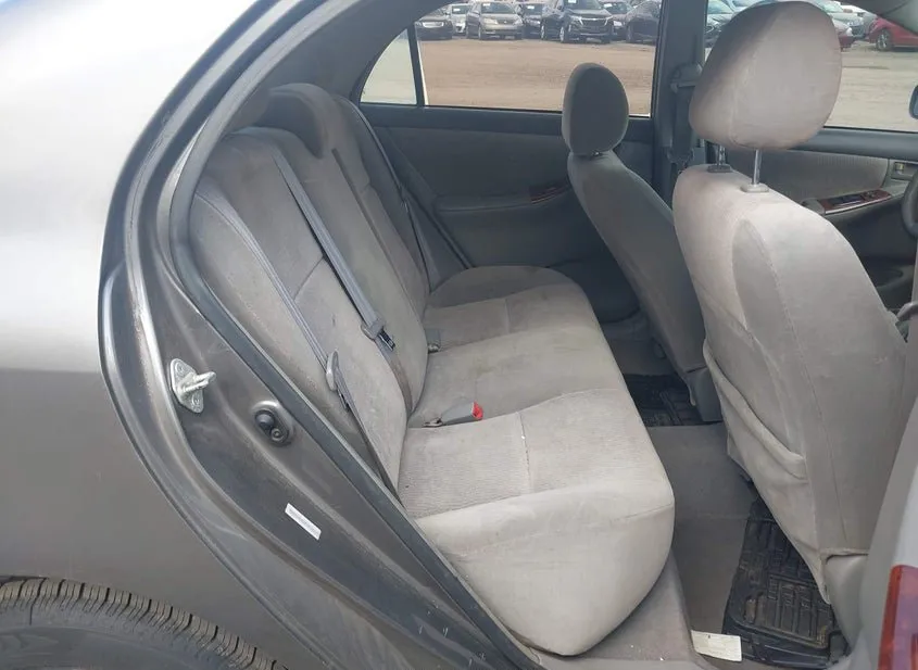 2006 TOYOTA Corolla Used VIN 1NXBR32E06Z588553 – exterior detail
