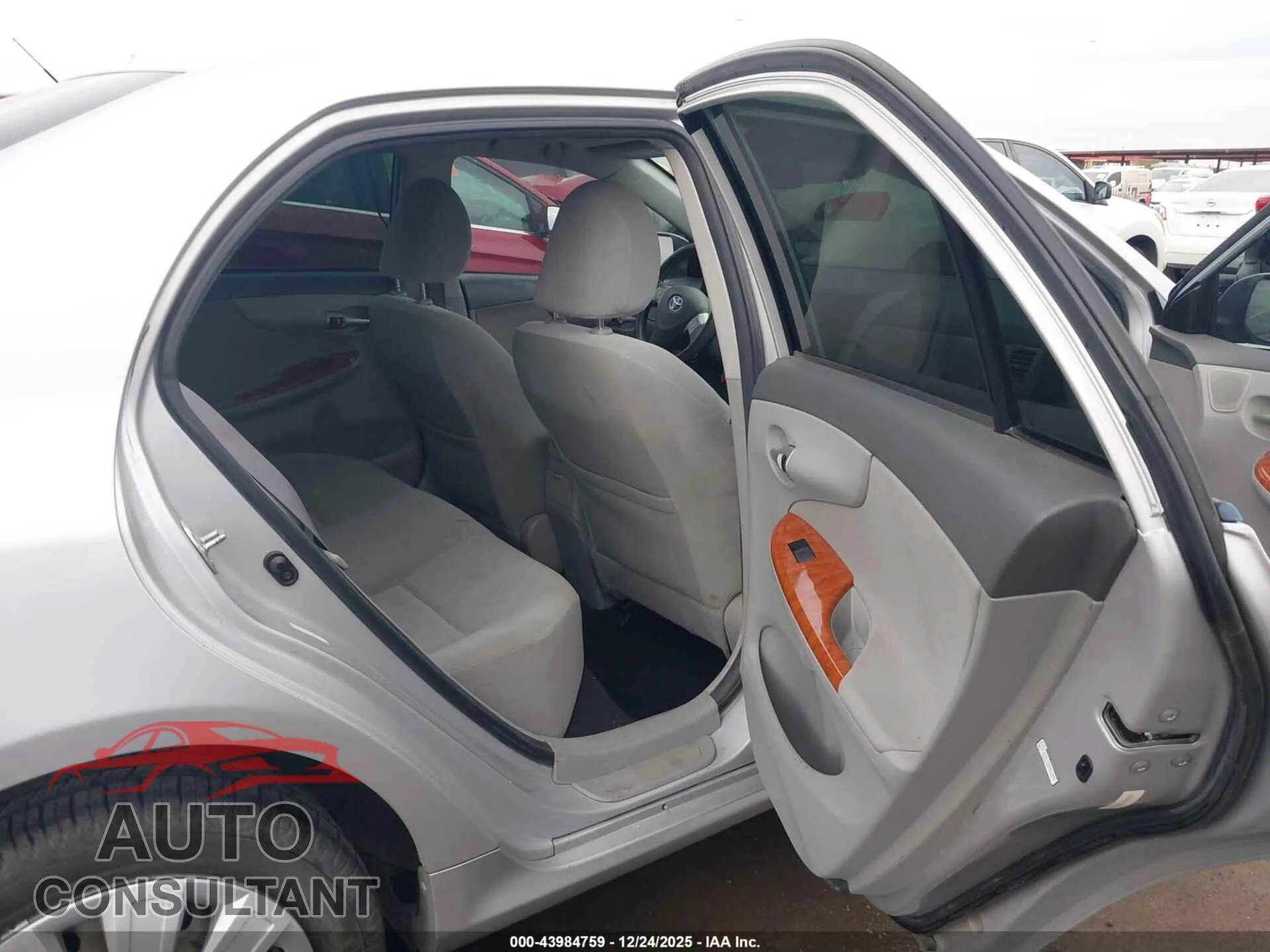 2009 TOYOTA COROLLA Damaged VIN 1NXBU40E49Z046772 – undercarriage
