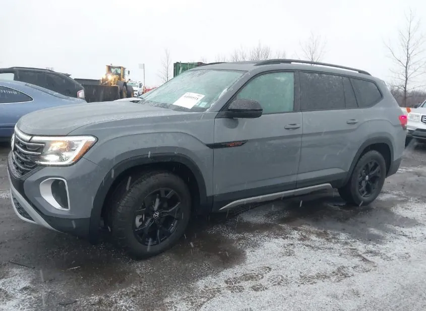 2025 VOLKSWAGEN Atlas Used VIN 1V2CR2CA2SC516265 – exterior detail