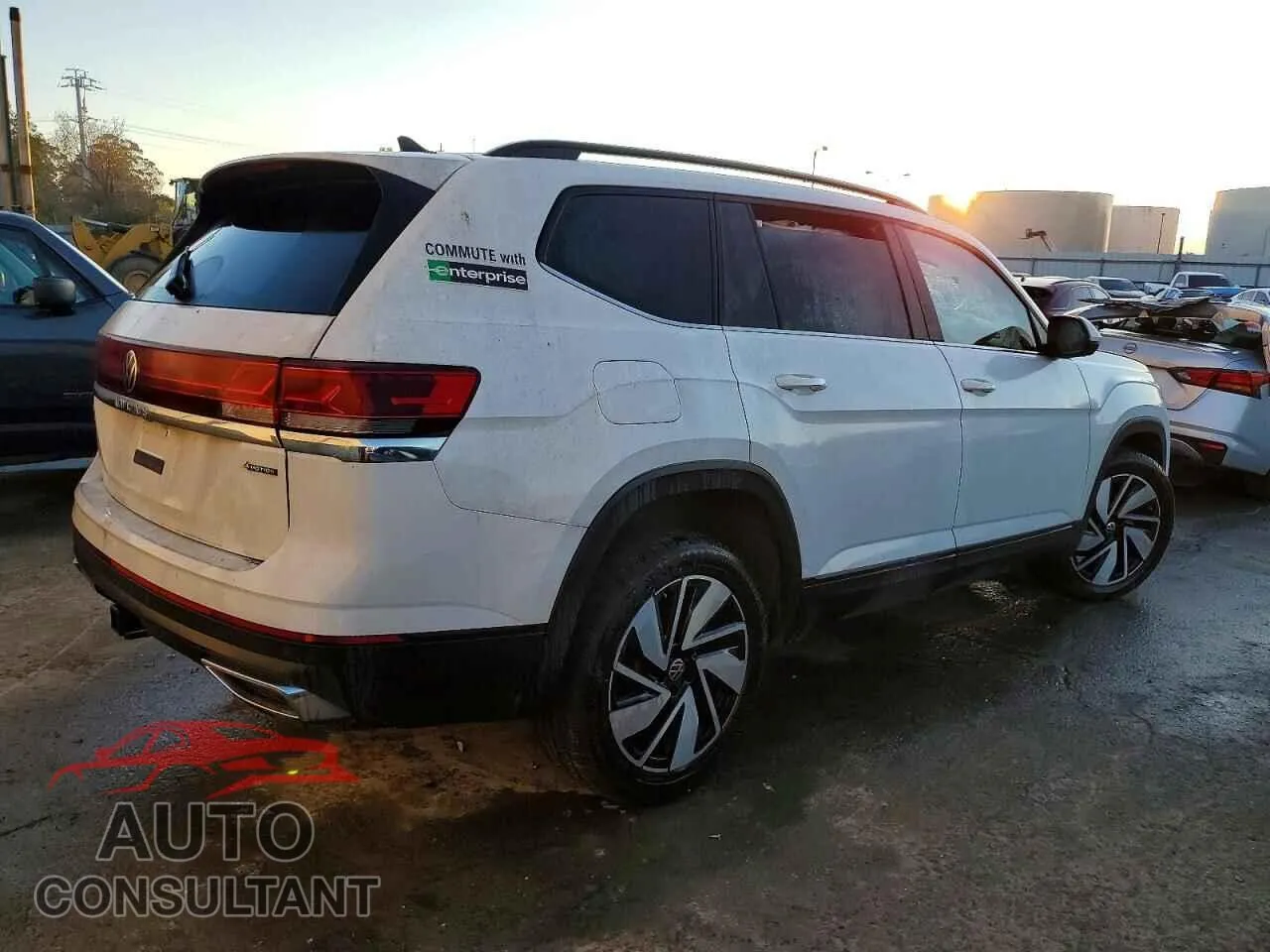 2024 VOLKSWAGEN ATLAS Damaged VIN 1V2HR2CA9RC532432 – side profile