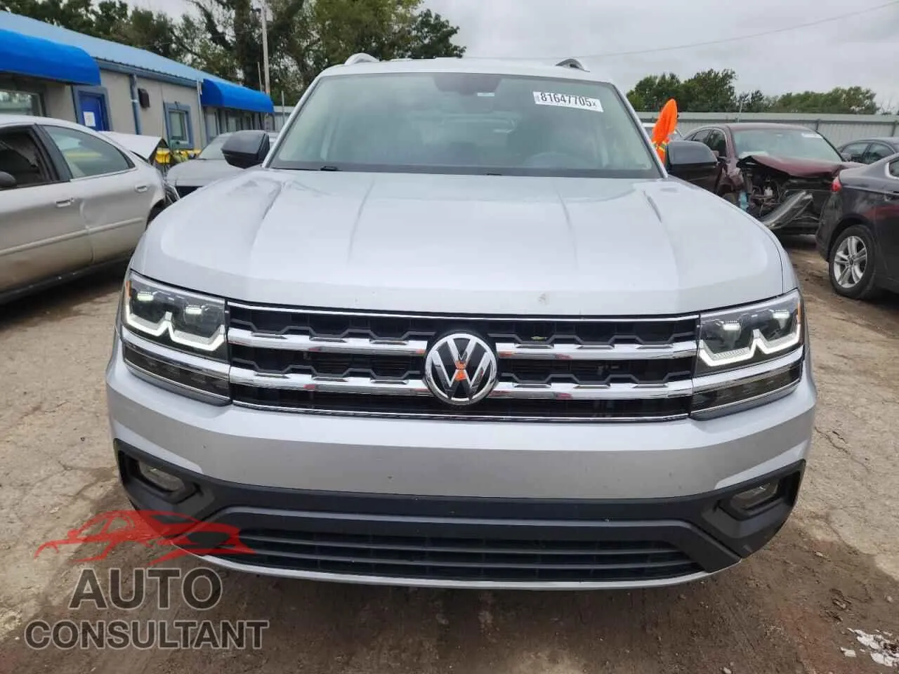 2018 VOLKSWAGEN ATLAS Damaged VIN 1V2KR2CA8JC515938 – interior seats