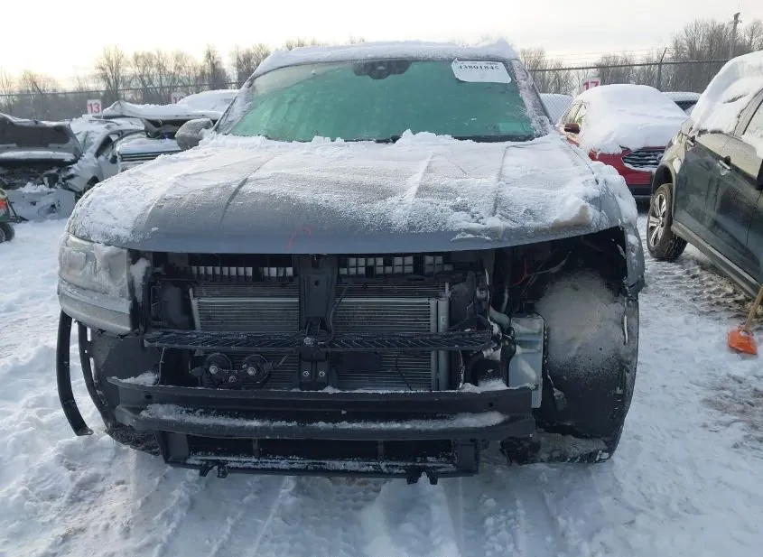 2018 VOLKSWAGEN Atlas Used VIN 1V2MR2CA1JC578131 – undercarriage