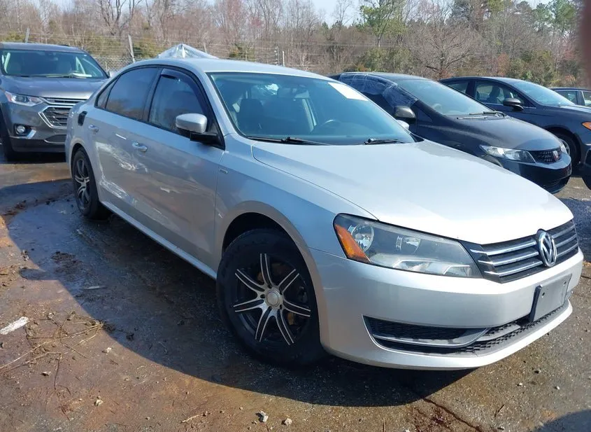 2015 VOLKSWAGEN PASSAT Used VIN 1VWAT7A34FC061143 – dashboard