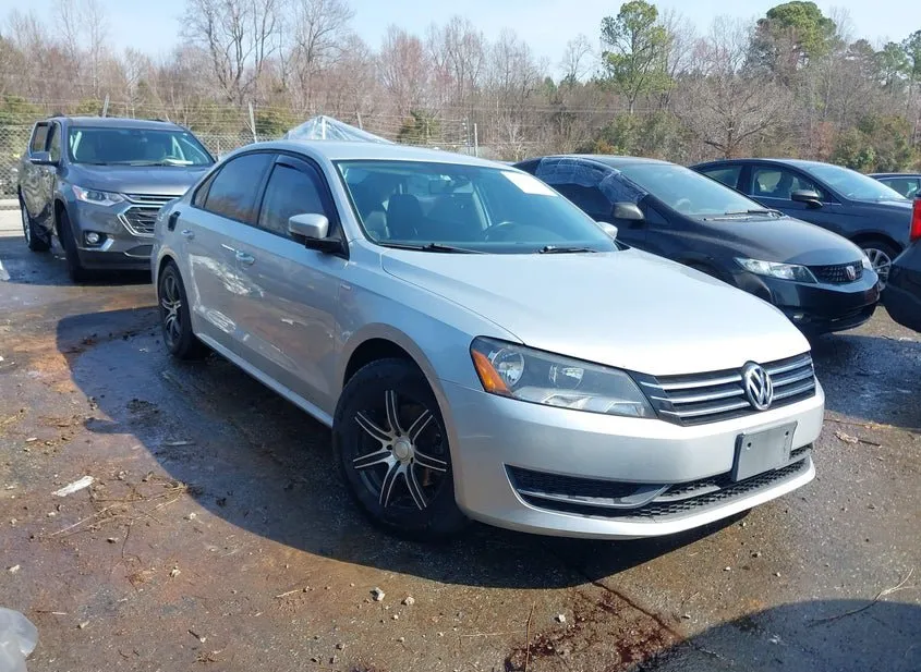 2015 VOLKSWAGEN PASSAT Used VIN 1VWAT7A34FC061143 – photo 14