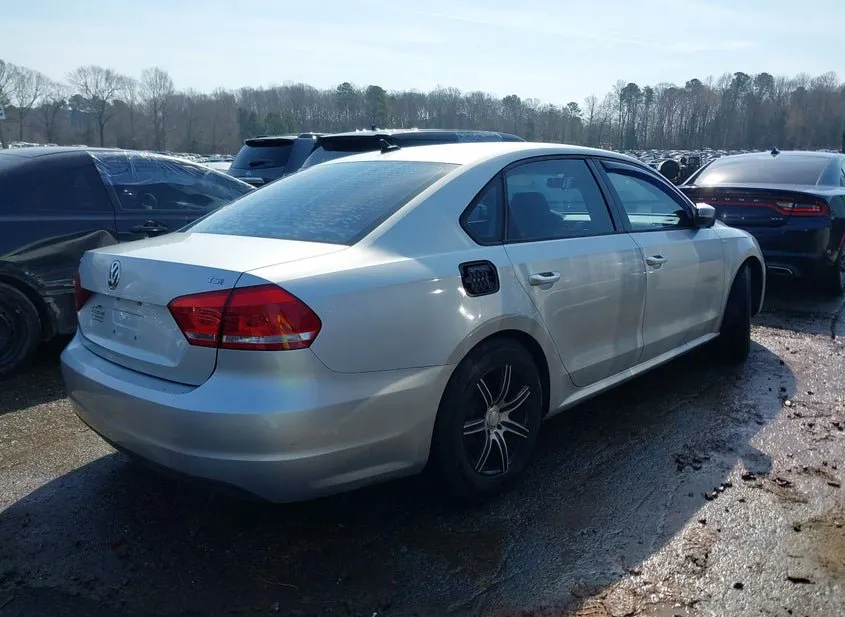 2015 VOLKSWAGEN PASSAT Used VIN 1VWAT7A34FC061143 – photo 15