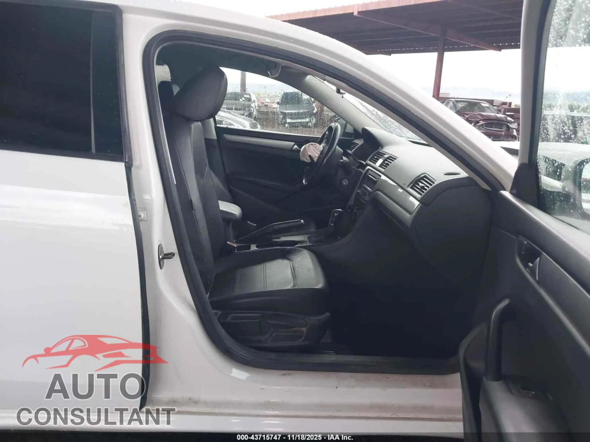 2014 VOLKSWAGEN PASSAT Damaged VIN 1VWAT7A39EC086893 – interior seats 2014 VOLKSWAGEN PASSAT Damaged VIN 1VWAT7A39EC086893 – interior seats