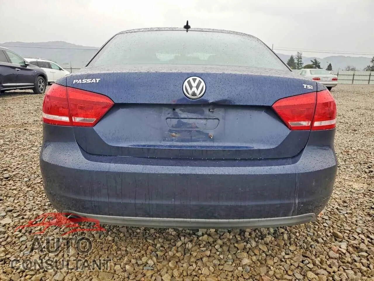 2014 VOLKSWAGEN PASSAT Damaged VIN 1VWAT7A3XEC028128 – engine bay