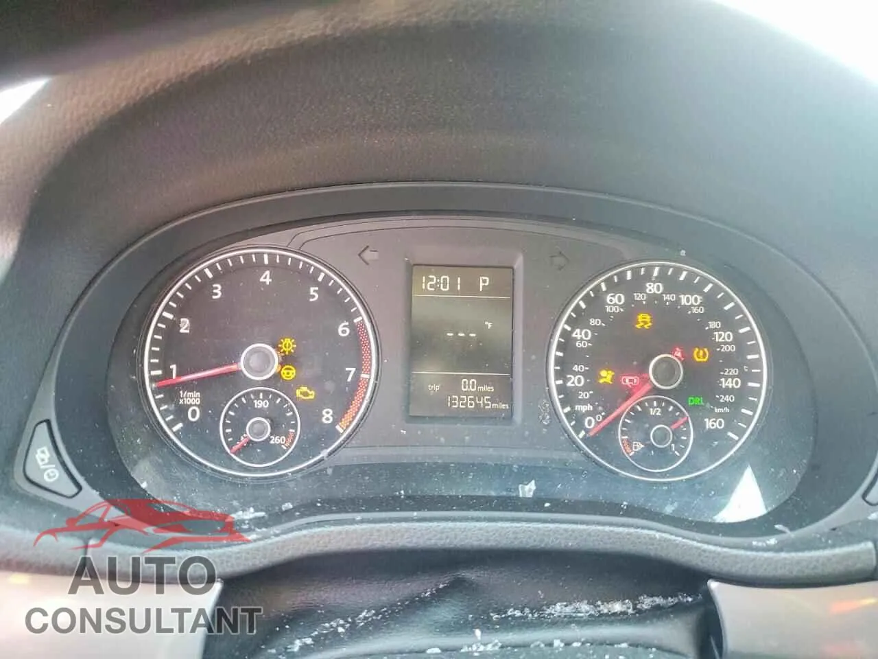 2014 VOLKSWAGEN PASSAT Damaged VIN 1VWAT7A3XEC028128 – trunk area