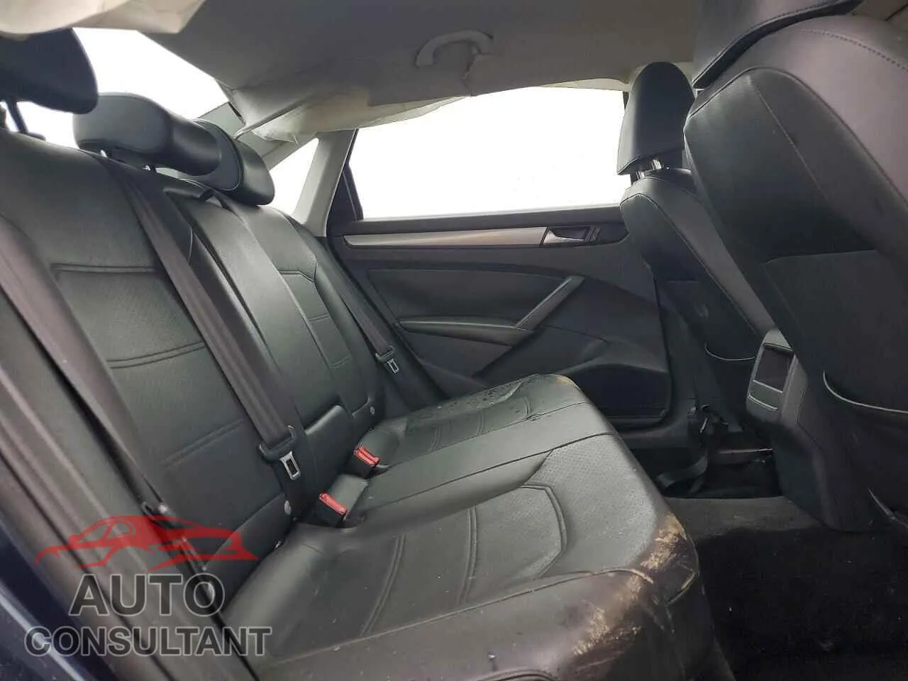 2014 VOLKSWAGEN PASSAT Damaged VIN 1VWAT7A3XEC028128 – odometer reading