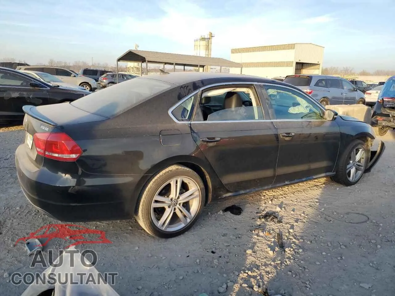 2014 VOLKSWAGEN PASSAT Damaged VIN 1VWBS7A38EC063533 – side profile