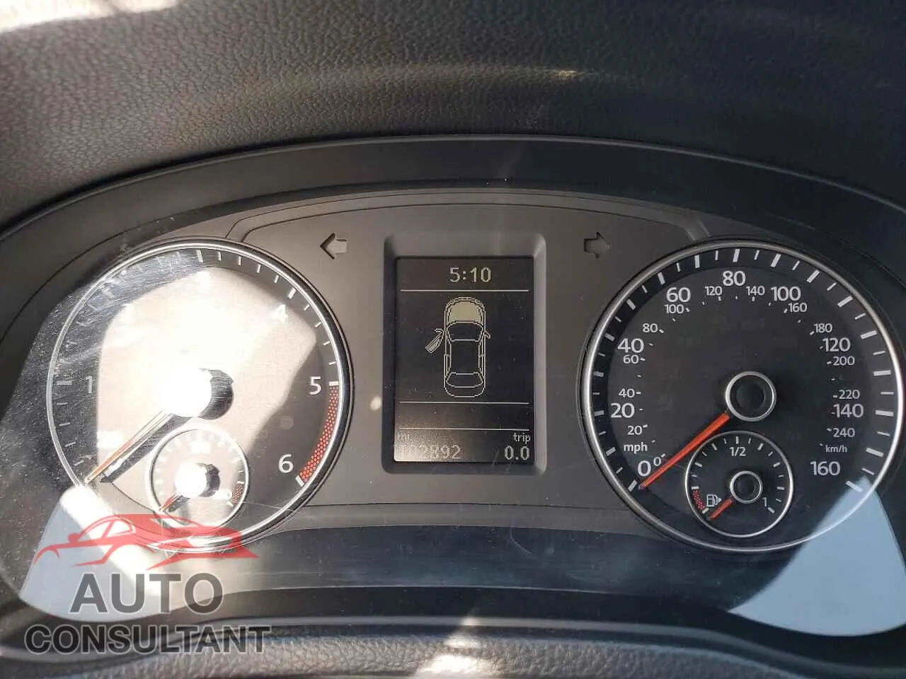 2013 VOLKSWAGEN PASSAT Damaged VIN 1VWCN7A34DC063832 – trunk area 2013 VOLKSWAGEN PASSAT Damaged VIN 1VWCN7A34DC063832 – trunk area