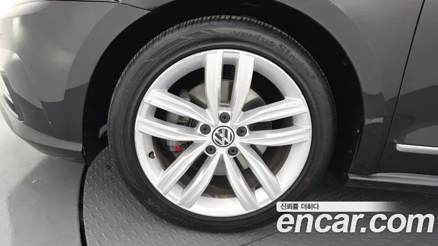 2018 Volkswagen The New Passat 2.0 TSI Sold VIN 1VWZZZA3ZJC037405 – undercarriage