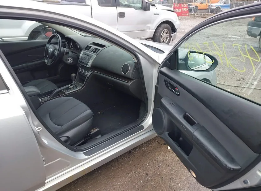 2011 MAZDA Mazda6 Used VIN 1YVHZ8CH6B5M00959 – dashboard