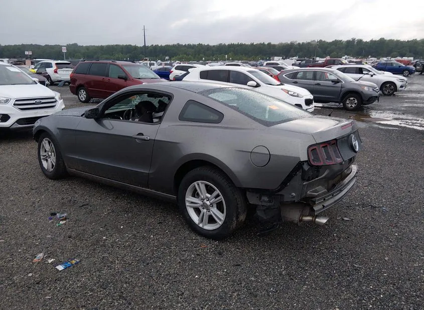 2013 Ford Mustang Used VIN 1ZVBP8AM0D5268797 – front exterior 2013 Ford Mustang Used VIN 1ZVBP8AM0D5268797 – front exterior