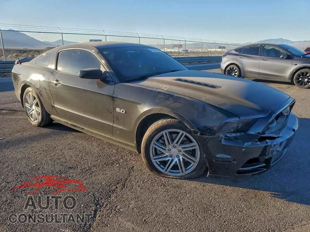 2014 FORD MUSTANG Damaged VIN 1ZVBP8CF8E5299652 – dashboard