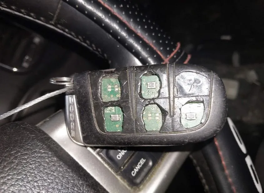 2011 DODGE Charger Used VIN 2B3CL1CT2BH552289 – trunk area