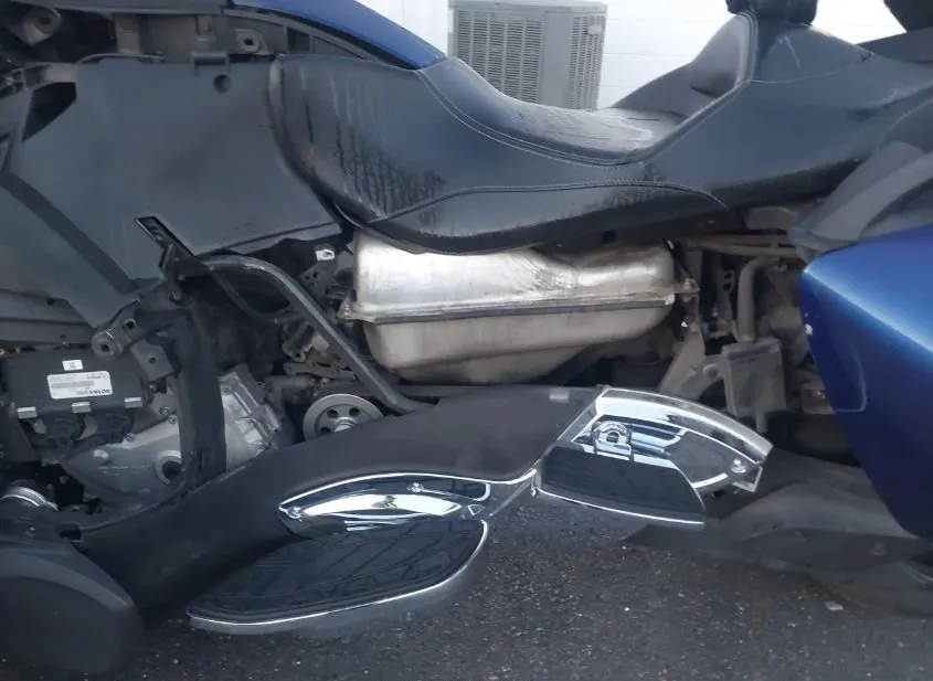 2016 CAN-AM Spyder Used VIN 2BXNBDD21GV005069 – side profile