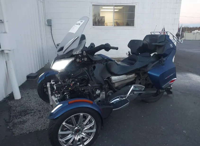 2016 CAN-AM Spyder Used VIN 2BXNBDD21GV005069 – dashboard