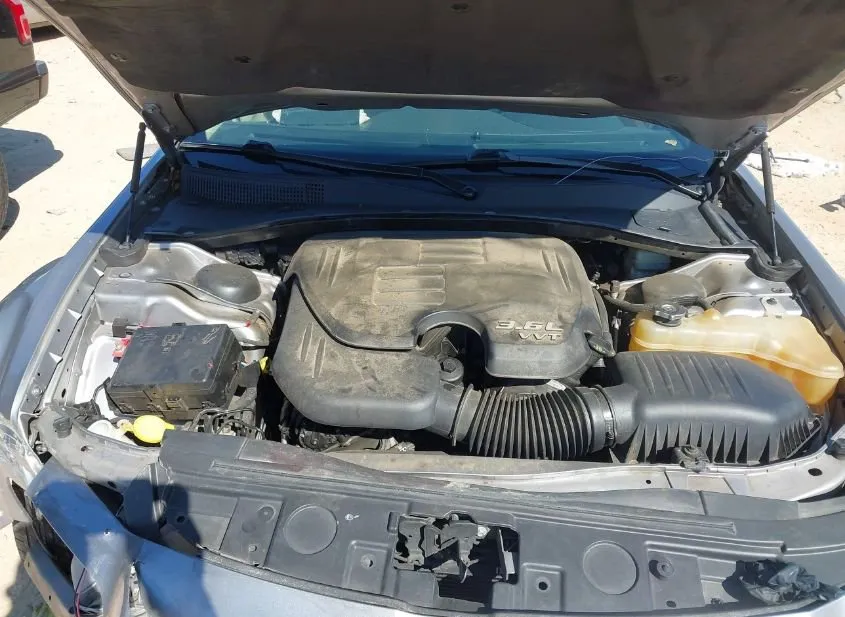 2013 CHRYSLER 300 Used VIN 2C3CCAAG3DH572482 – engine bay