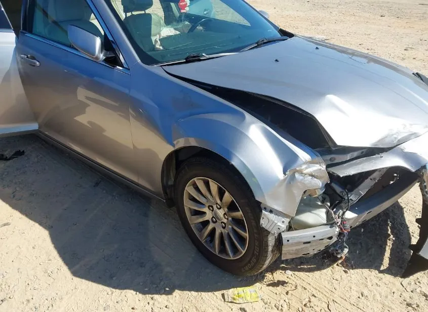 2013 CHRYSLER 300 Used VIN 2C3CCAAG3DH572482 – undercarriage