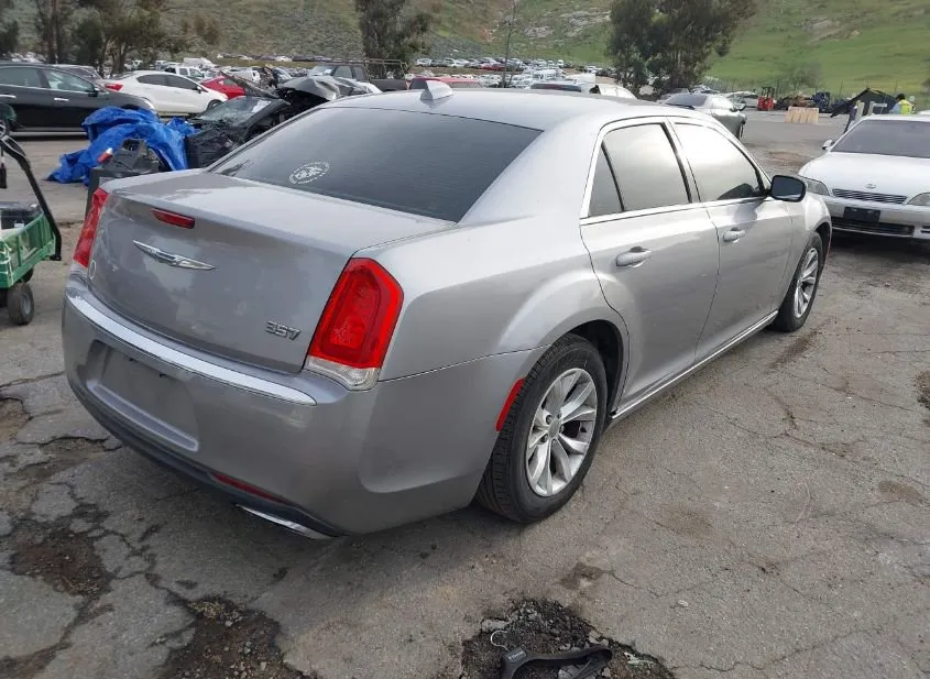 2015 CHRYSLER 300 Used VIN 2C3CCAAG6FH797465 – exterior detail