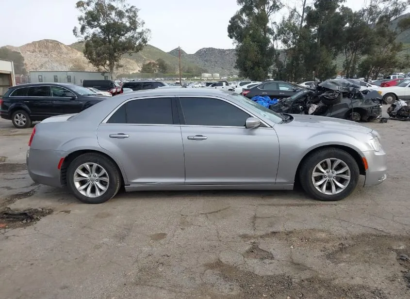 2015 CHRYSLER 300 Used VIN 2C3CCAAG6FH797465 – photo 19