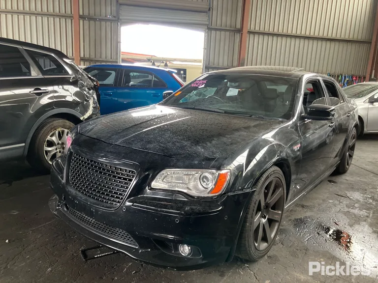 2014 Chrysler 300 Used VIN 2C3CCANJ9DH613347 – photo 15