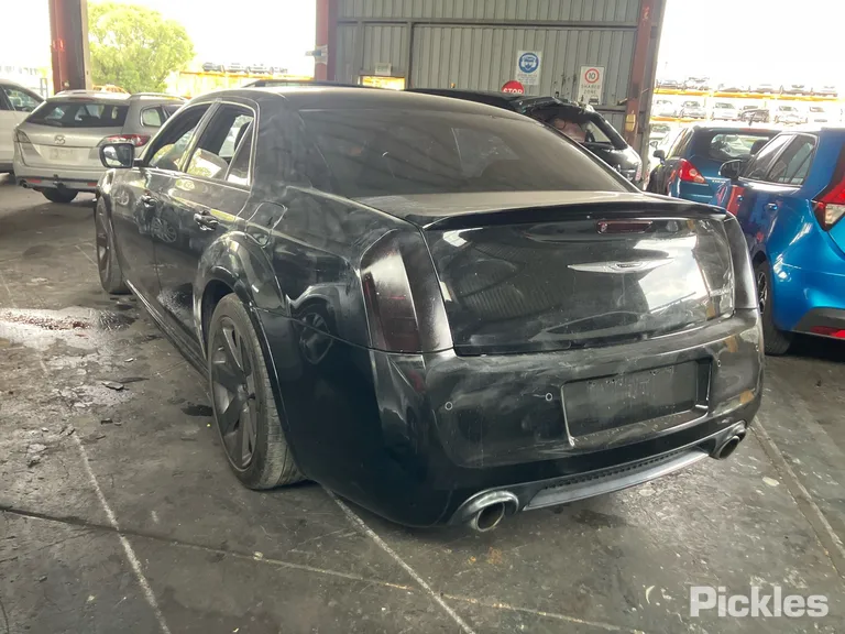 2014 Chrysler 300 Used VIN 2C3CCANJ9DH613347 – photo 29