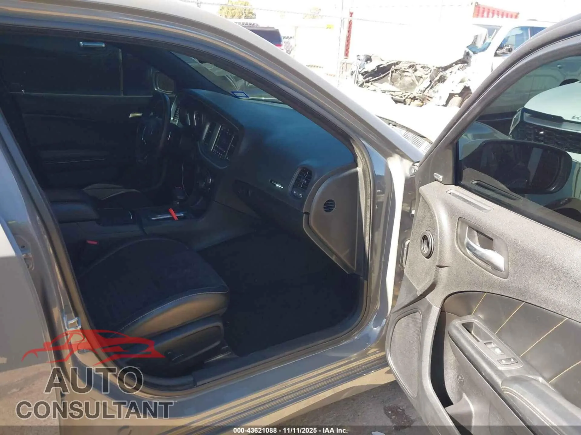 2018 DODGE CHARGER Damaged VIN 2C3CDXCT8JH188705 – interior seats